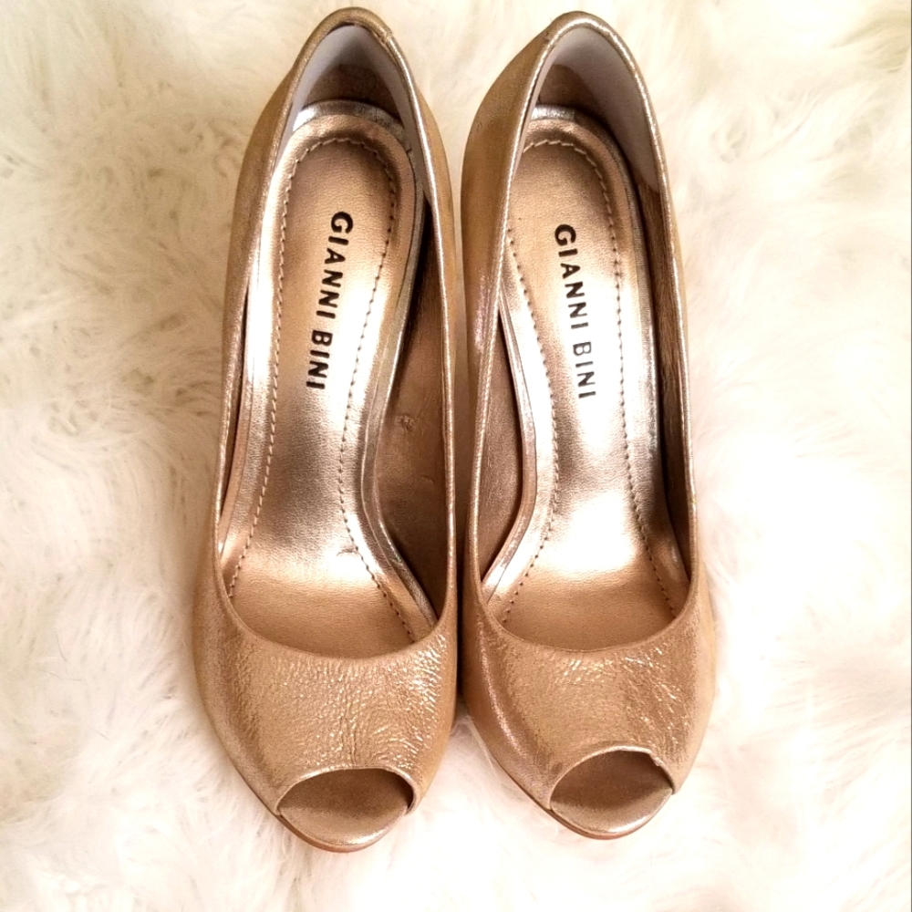 Gianni Bini Gold Metallic Open Toe Heels